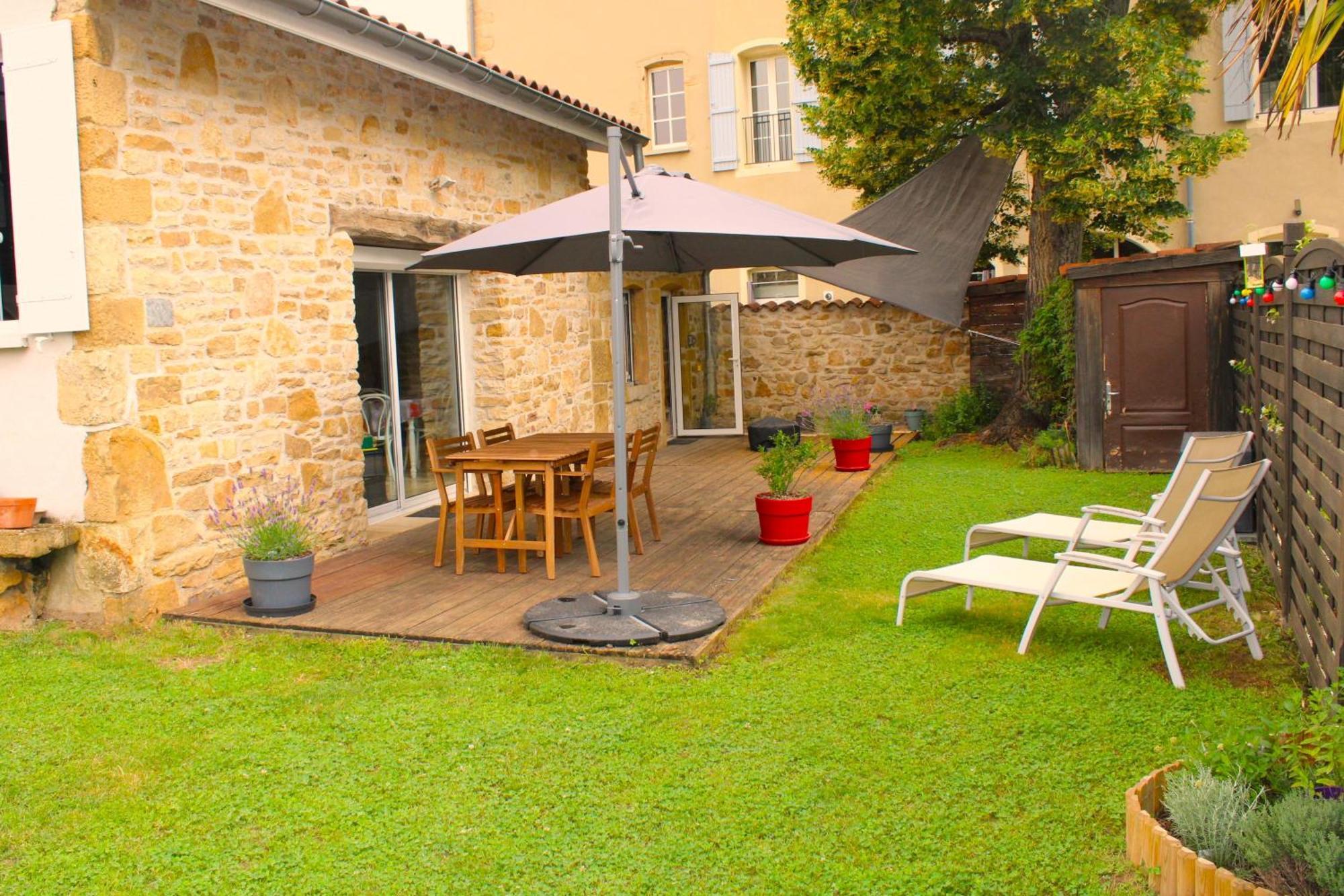 Gite Du Beaujolais Lyonnais Lissieu Buitenkant foto
